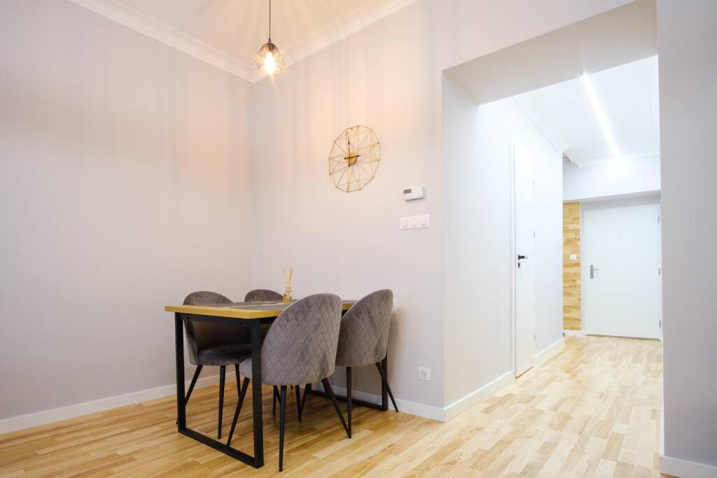 Moderny Byt V Starom Meste Bratislava Exterior photo